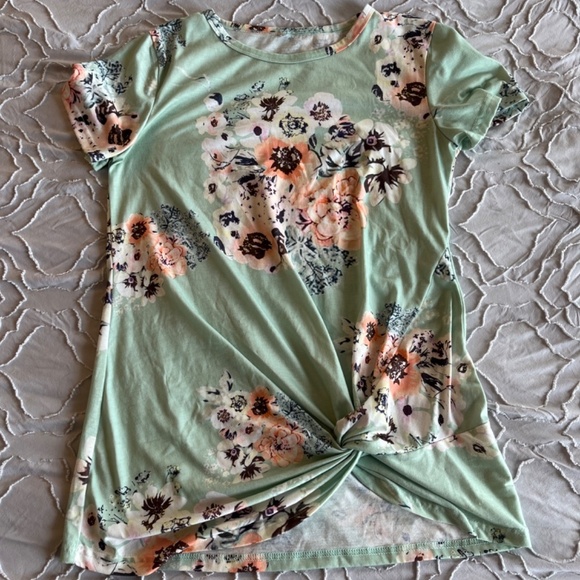 NWOT Amazon Bands Twist Knot Tunic Top - Picture 2 of 4